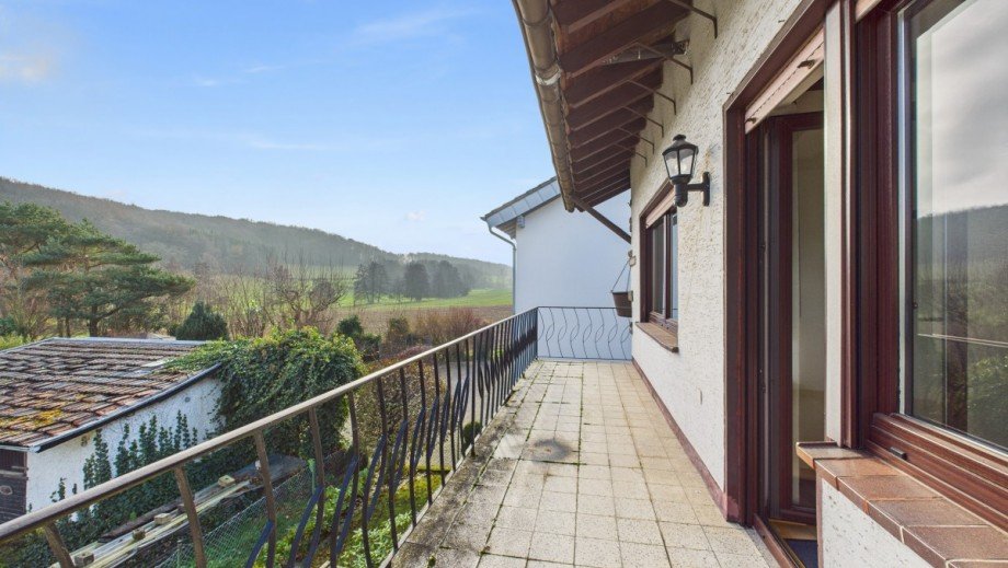 Balkon EG Einfamilienhaus Grafschaft