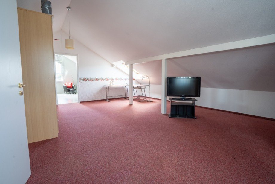 Wohnzimmer DG Zweifamilienhaus Sinzig