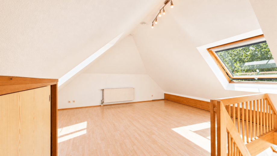 Lichtdurchflutetes Studio im Dachstuhl Maisonettewohnung Bad Neuenahr-Ahrweiler