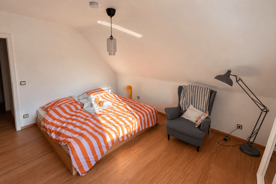 Schlafzimmer Dachgeschosswohnung Bad Neuenahr-Ahrweiler