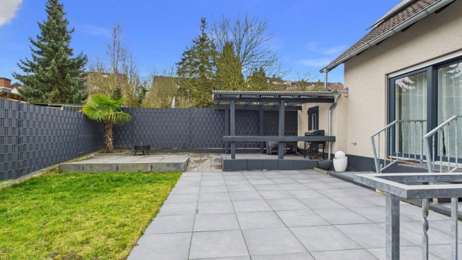 �berdachter Terrassenbereich Einfamilienhaus Remagen