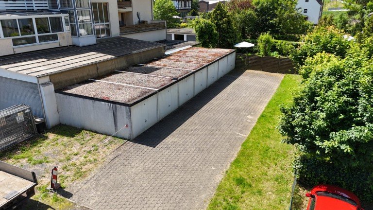 Au�enansicht Bad Neuenahr-Ahrweiler Einzelgarage Vielseitiges Grundst�ck mit Garagenbestand in Walporzheim zu verkaufen