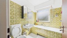 Badezimmer Platz f�r Ideen statt Reihenhausgef�hl - ein Zuhause mit M�glichkeiten in Wachtberg