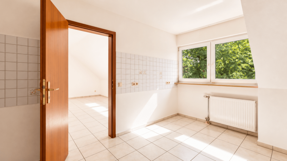 Heller K�chenraum mit Waldblick Maisonettewohnung Bad Neuenahr-Ahrweiler